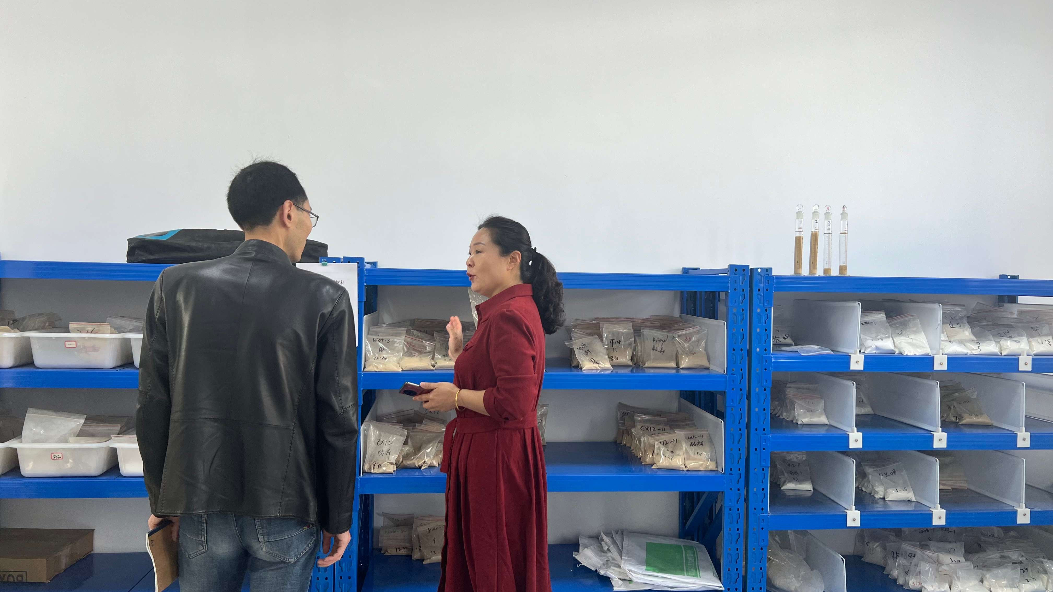 标题：热烈欢迎科技局辅导莅临W66利来官网达州厂区领导工作   